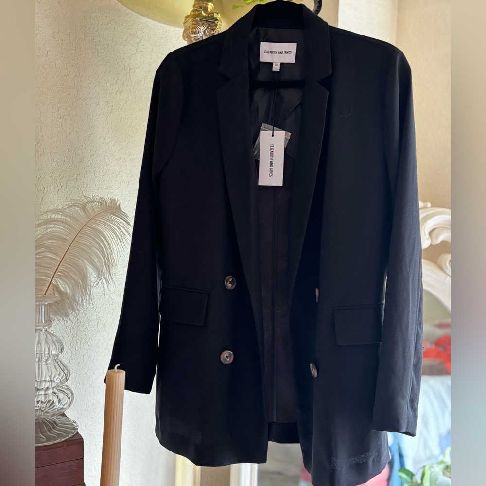 Elizabeth & James Black Blazer size XS